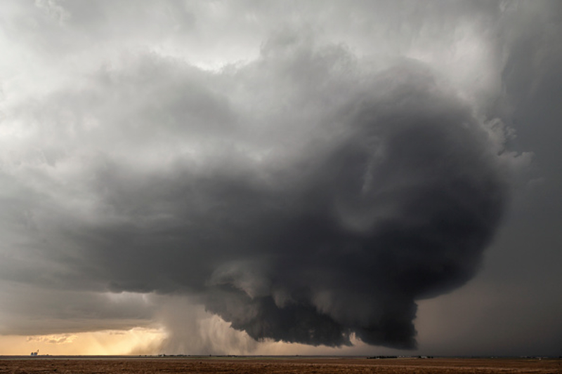 A Wall Cloud in the Sky Means Stay Alert | Getty Images Photo by Jason Weingart/Future Publishing 
