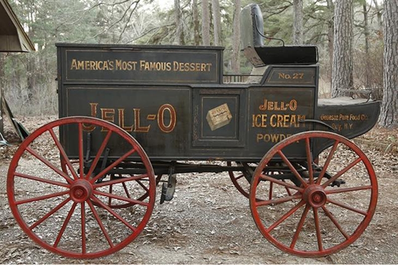 The Old School Jell-O Wagon | Facebook/@PierceArrowMuseum