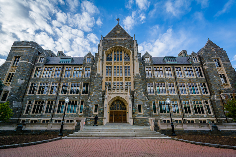 Georgetown University : $1.735 Billion | Shutterstock