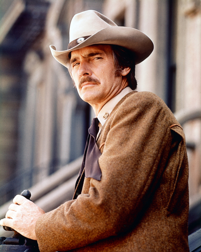 Dennis Weaver’s Departure | Getty Images Photo by Silver Screen Collection