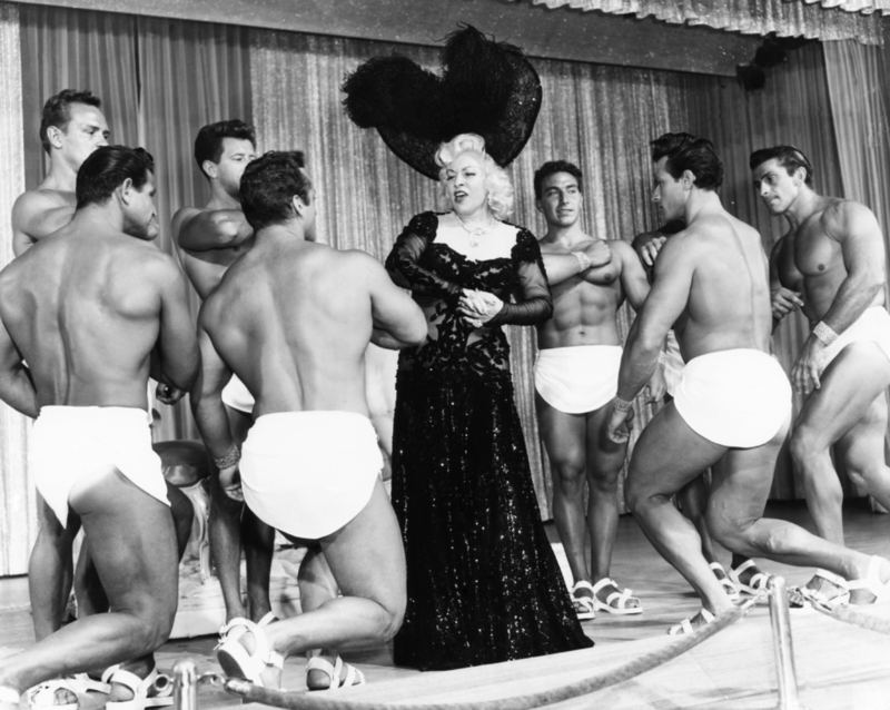 Mae West Makes Her Debut | Alamy Stock Photo by Courtesy Everett Collection/Inc
