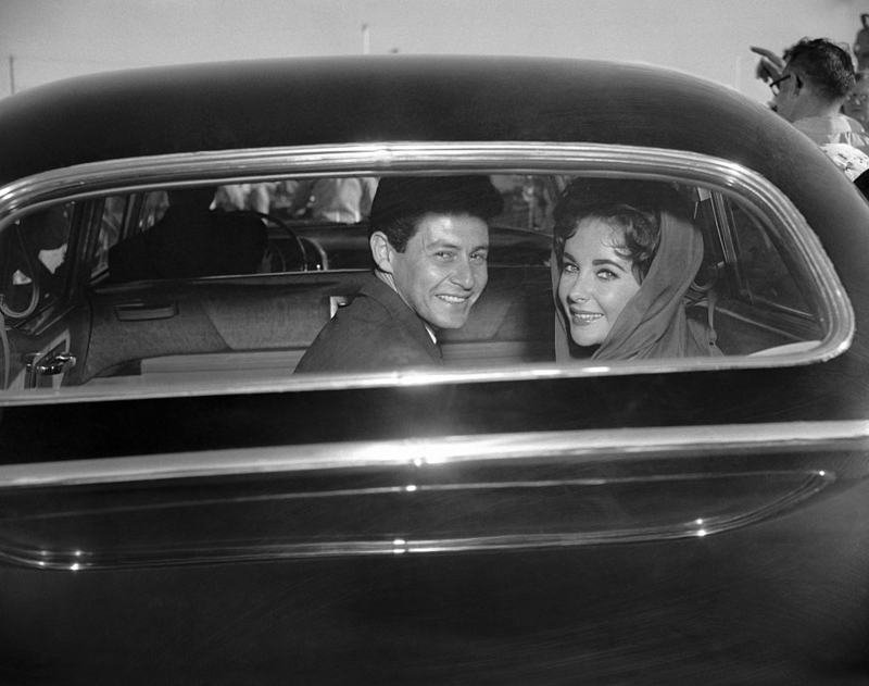 Eddie Fisher and Elizabeth Taylor Leaving Their Wedding | Getty Images Photo by Bettmann