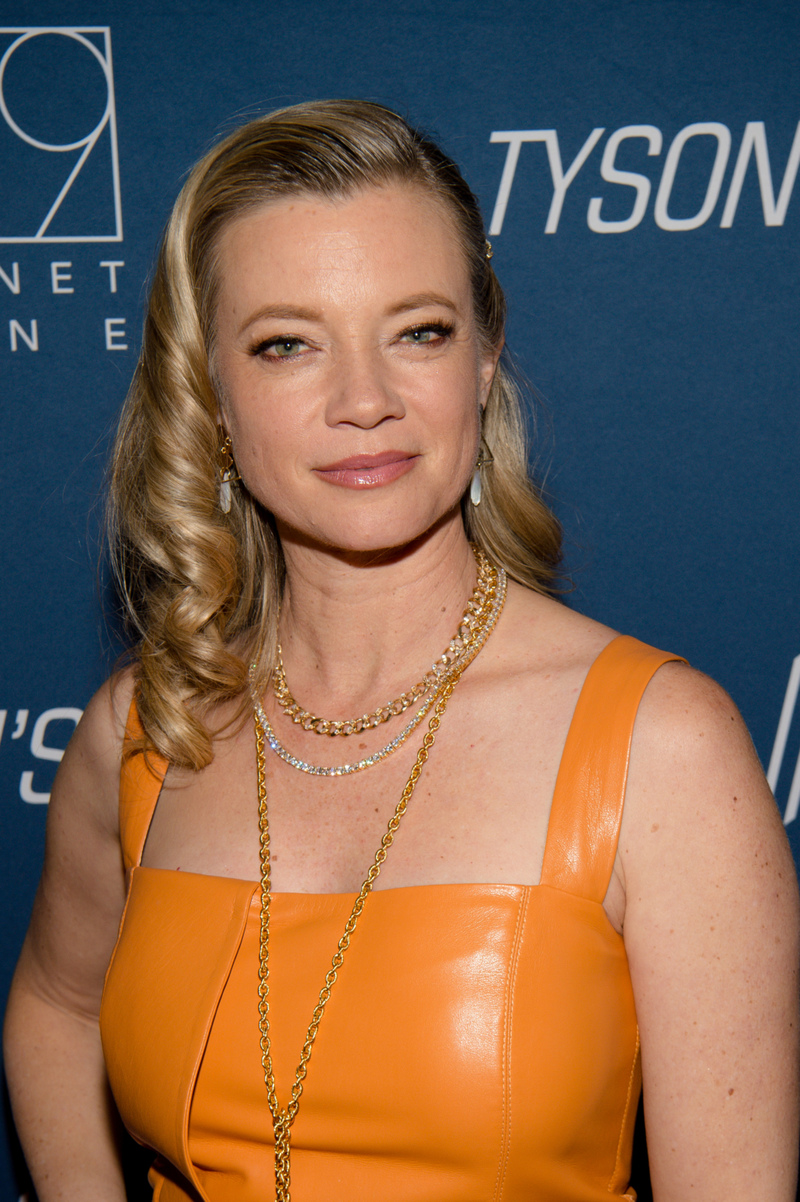 Amy Smart - Hoy | Getty Images Photo by Marcus Ingram