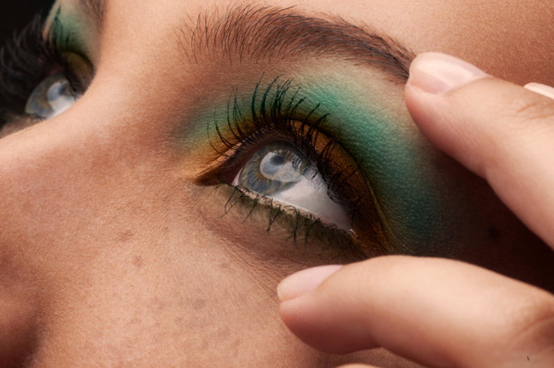 Do Use these Eyeshadows for Green Eyes | Alamy Stock Photo by MODELARAMA
