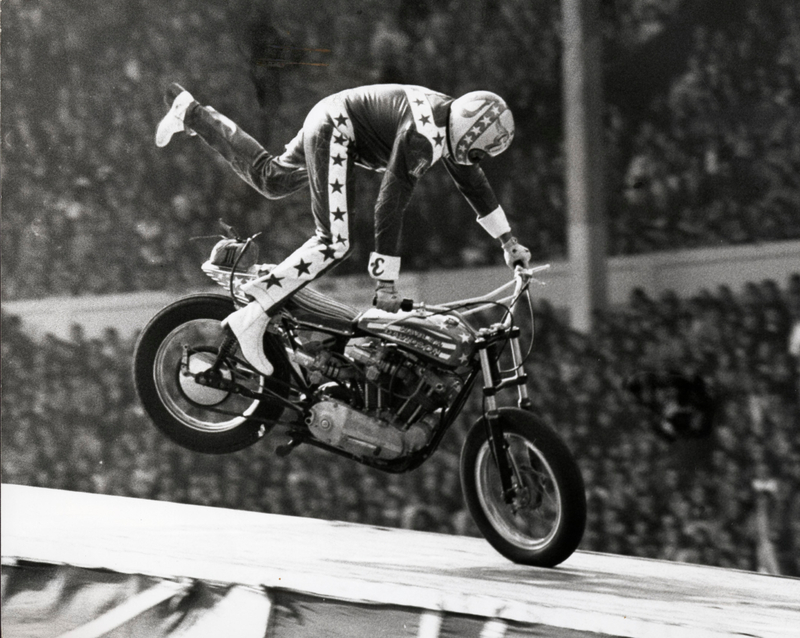 Ver a Evel Knievel en Wide World of Sports | Alamy Stock Photo by KEYSTONE Pictures USA