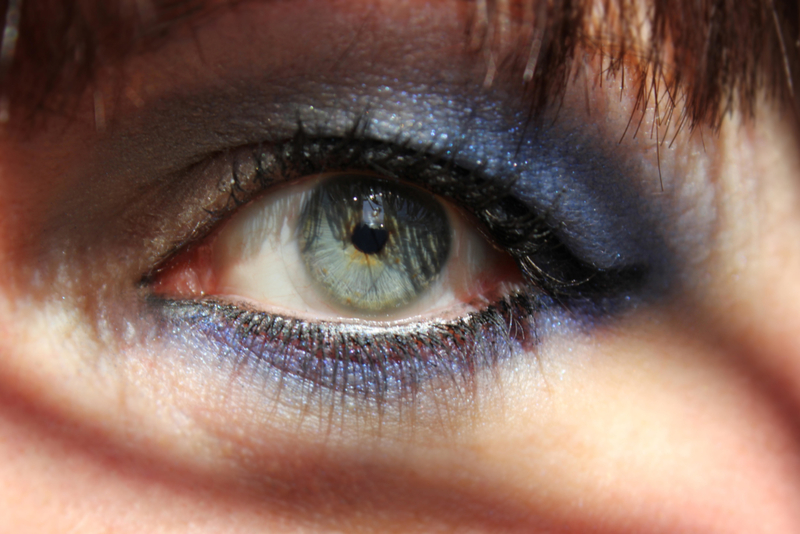Eyeshadow Blues | Alamy Stock Photo