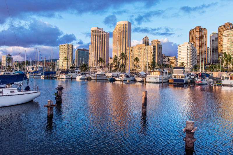 Honolulu tiene un perfil urbano de alto nivel | Alamy Stock Photo by Mint Images Limited/Spaces Images
