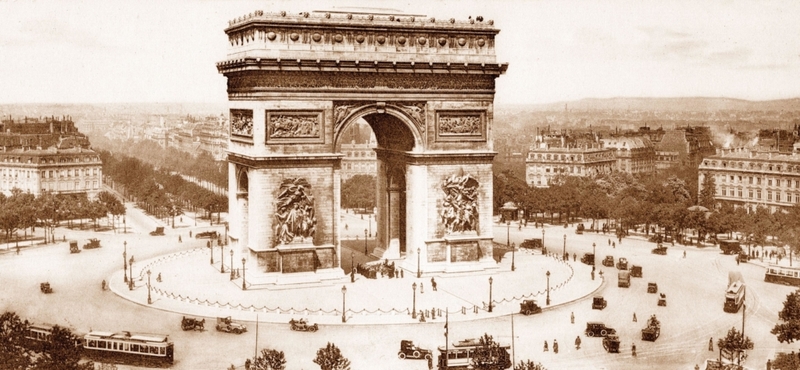 Arc de Triomphe Then | Alamy Stock Photo