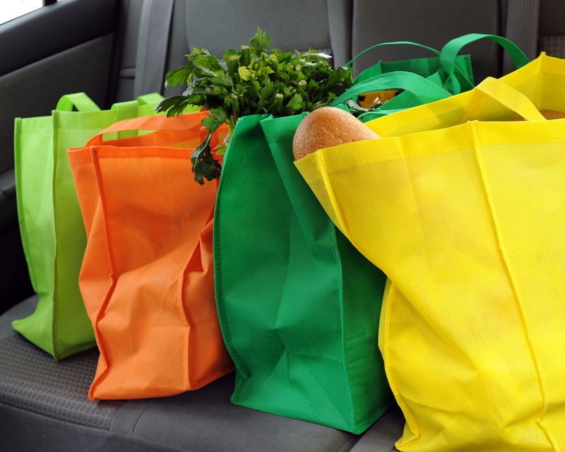 Mata y previene los gérmenes en las bolsas de las compras | Shutterstock