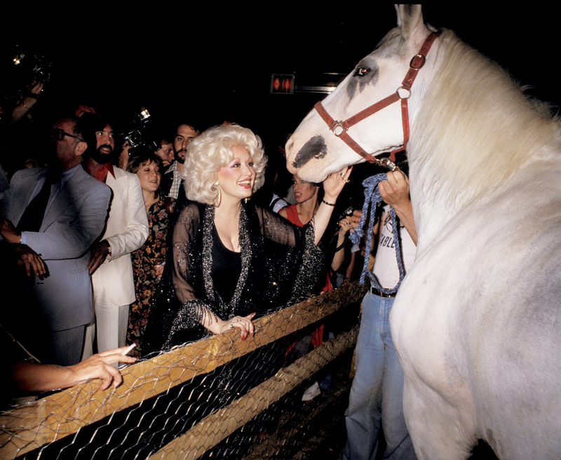 Dolly Parton brachte eine kräftige Dosis Country in den New Yorker Club | Getty Images Photo by Ron Galella