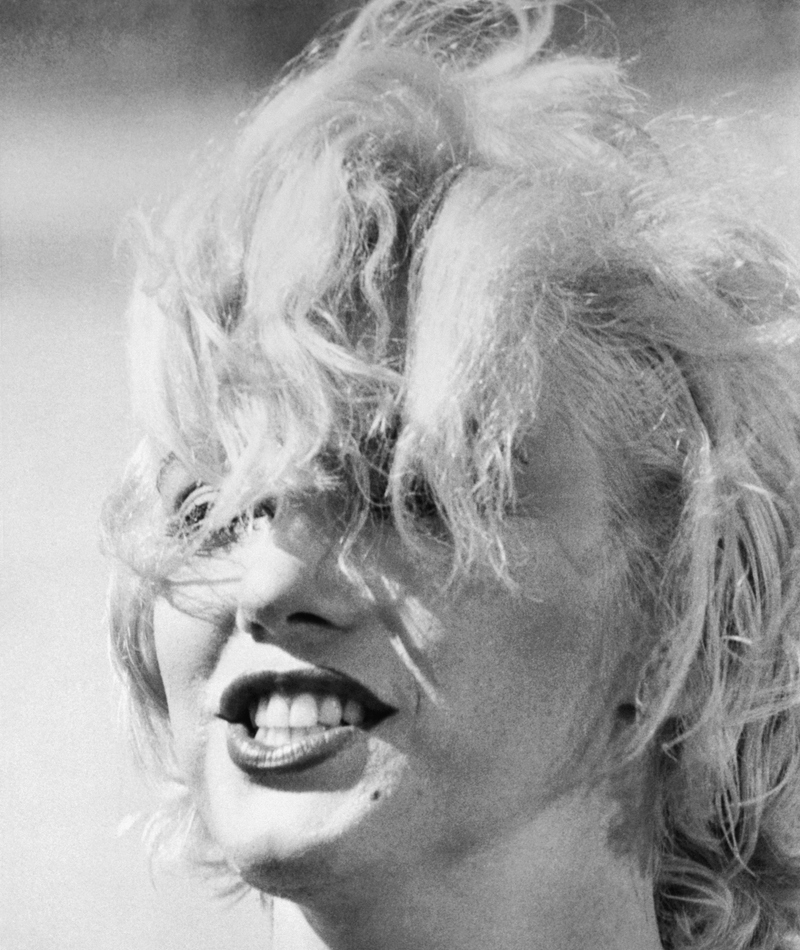 Norma Jeane hellte ihr Haar zunächst nur widerwillig auf | Getty Images photo by Bettmann/Contributor
