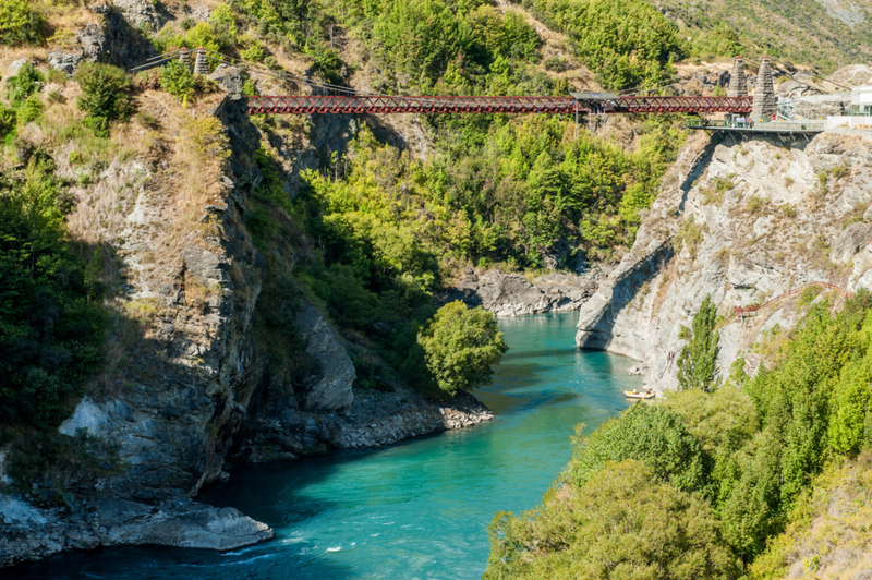 Puente colgante de la garganta de Kawarau, Nueva Zelanda | Alamy Stock Photo by Rolf_52 