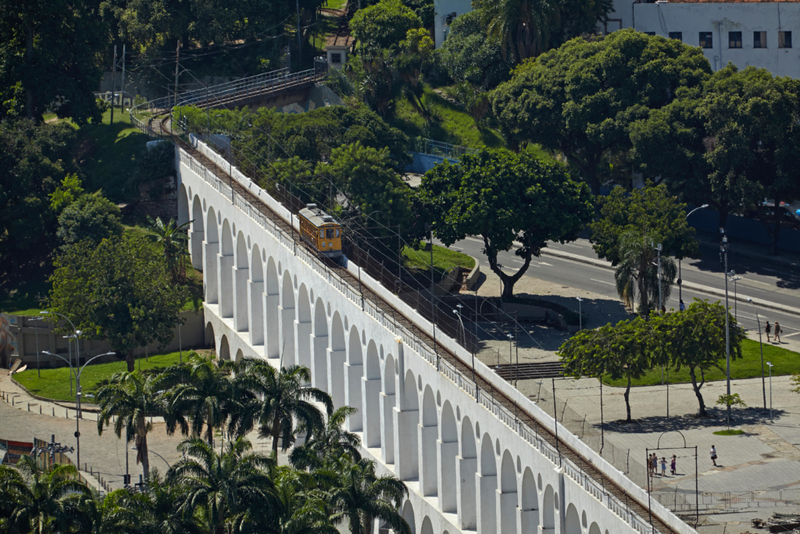 Acueducto de Carioca, Rio de Janeiro | Alamy Stock Photo by David Wall 