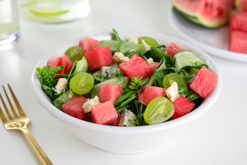 Salate essen, die keinen Zweck erfüllen | New Africa/Shutterstock